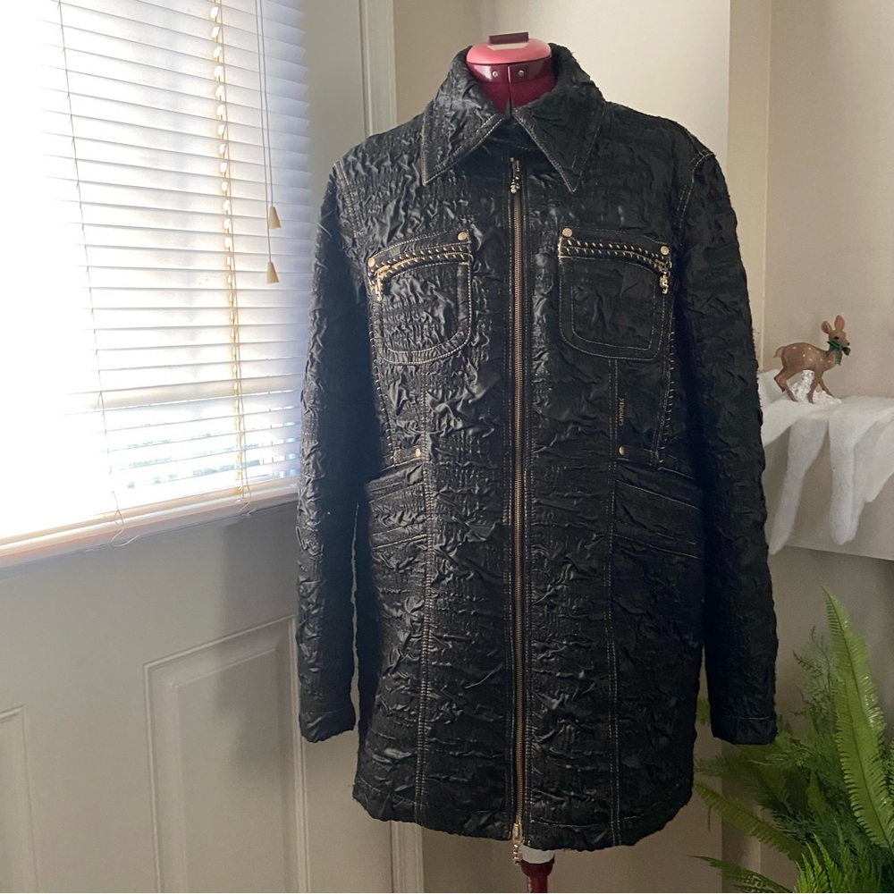 Cappopera Jeans women black crinkled wool blend, zip up jacket. Size 34. Used.